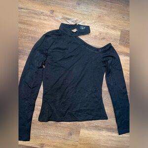 Lulu’s Black Cold Shoulder High Neck Long-sleeve Top
